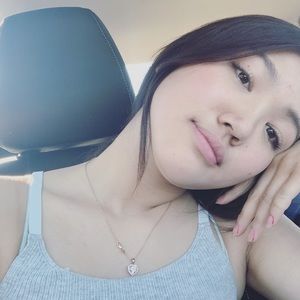 Meet your Posher, Lily